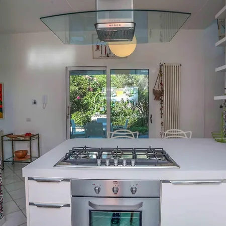 Villa Luxury Beachfront Kaleidos